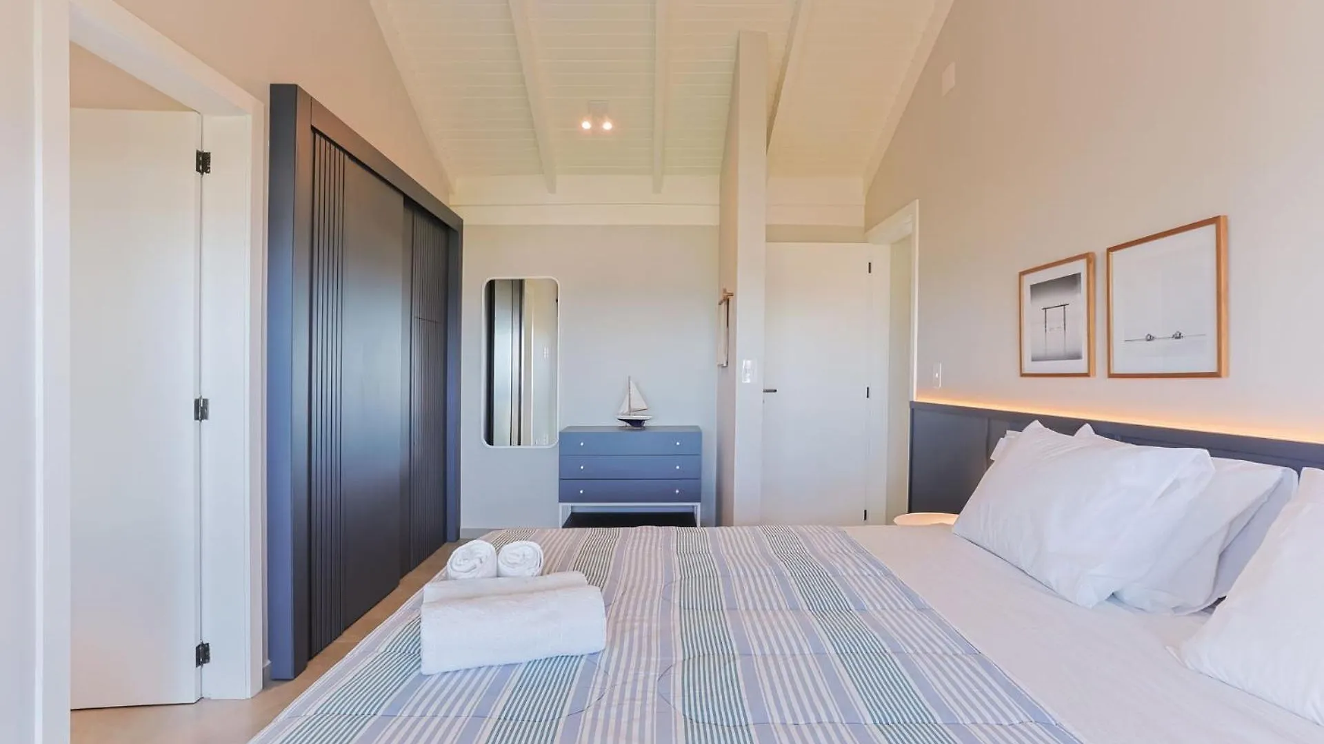 Casa Vista Mar Deslumbrante Na Praia Brava Can5 Florianópolis Willa